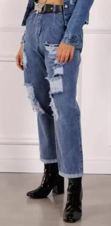 Jeans MOM con Roturas