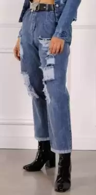 Jeans MOM con Roturas